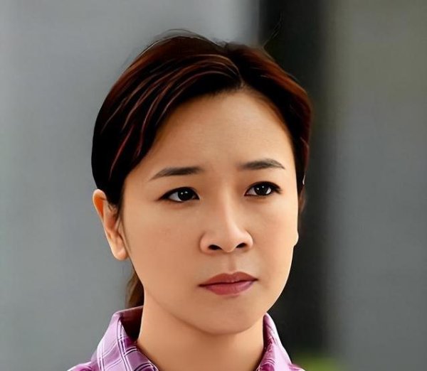 信钰配资 演技爆棚拿大奖，婚姻却风波不断，儿子如今也当演员？