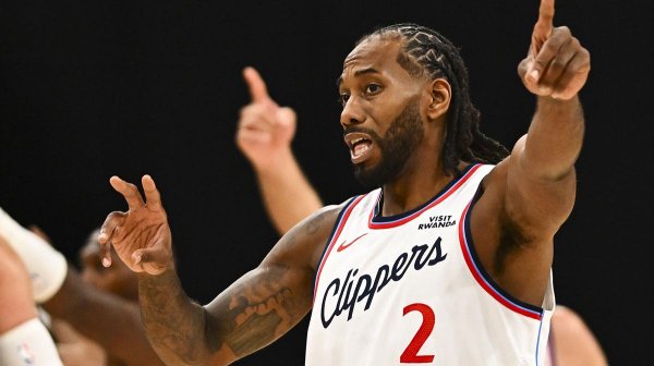 亿鑫网 好消息，快船队的科怀·伦纳德计划参加背靠背比赛