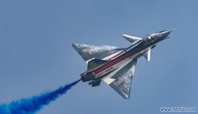 八一飞行表演队将在新加坡航空展表演 展现中国空军风采